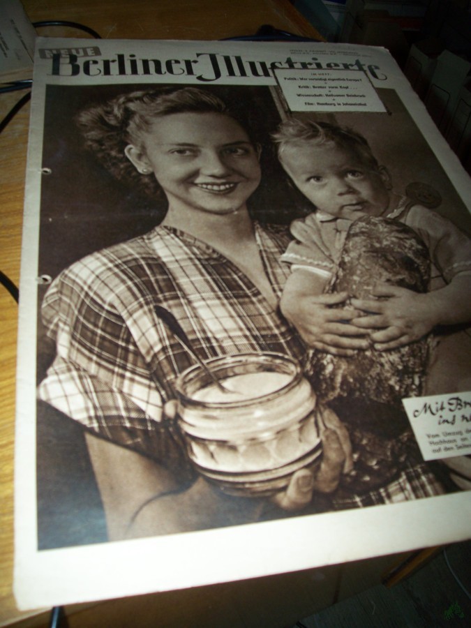 Artikelbild 1 des Artikels “25/1952 Mit Brot und Salz ins neue Heim “