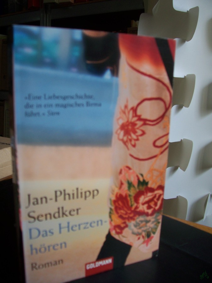 Product image 1 of the product “Das Herzenhören : Roman / Jan-Philipp Sendker ”