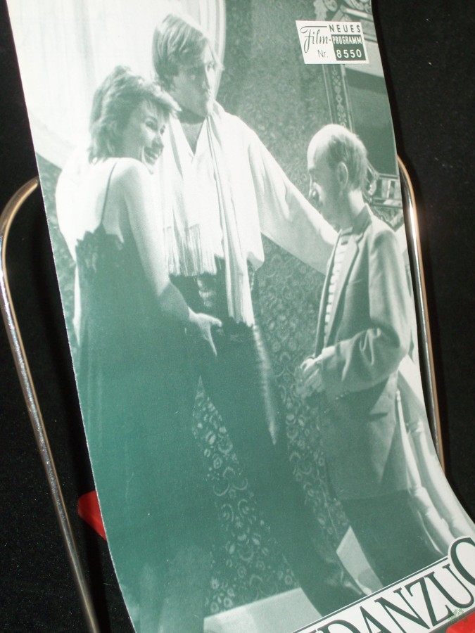 Artikelbild 1 des Artikels “Nr. 8550, Januar 1987, Abendanzug “