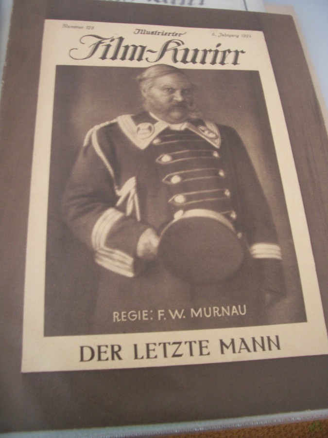 Product image 1 of the product “Nummer 128, 1924, Der letzte Mann, Regie: F. W. Murnau ”