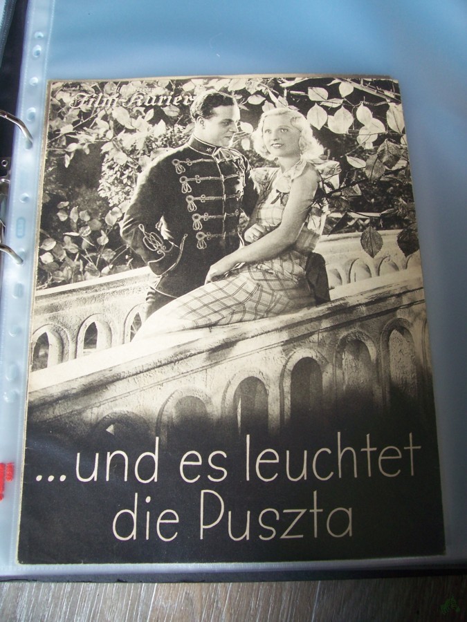 Product image 1 of the product “Nummer 1918, 1933,...und es leuchtet die Puszta ”