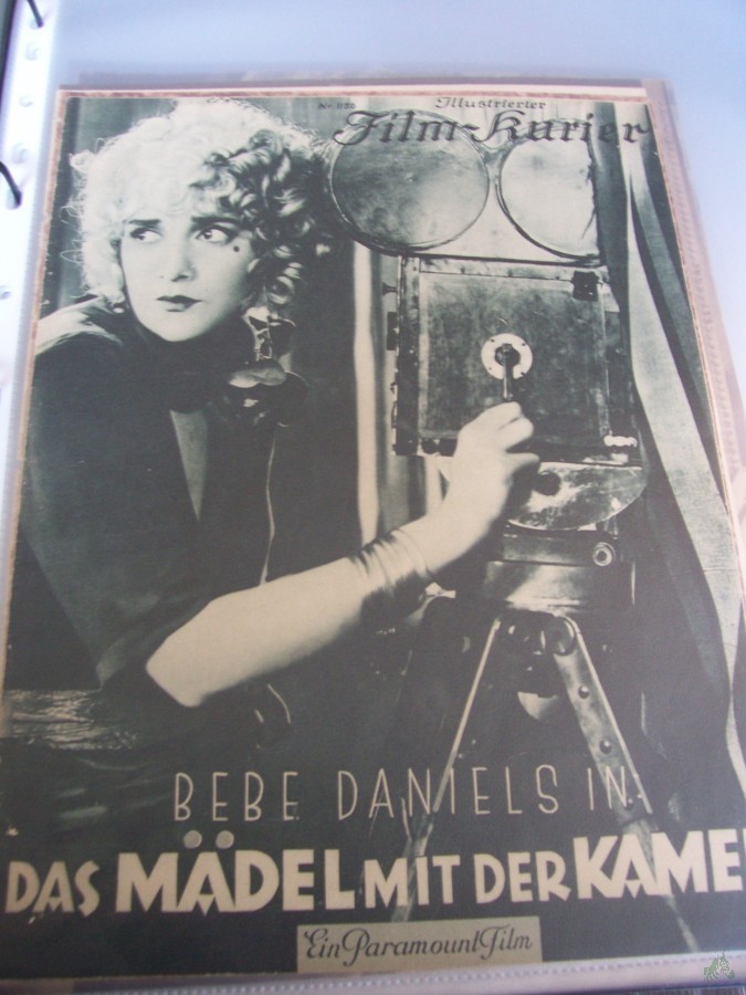 Product image 1 of the product “Nummer 1185, 1929, Das Mädel mit der Kamera, mit Bebe Daniels ”