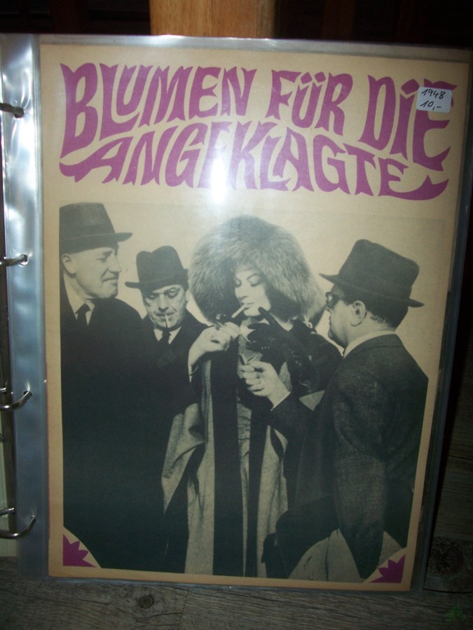 Product image 1 of the product “71/68 Blumen für die Angeklagte ”