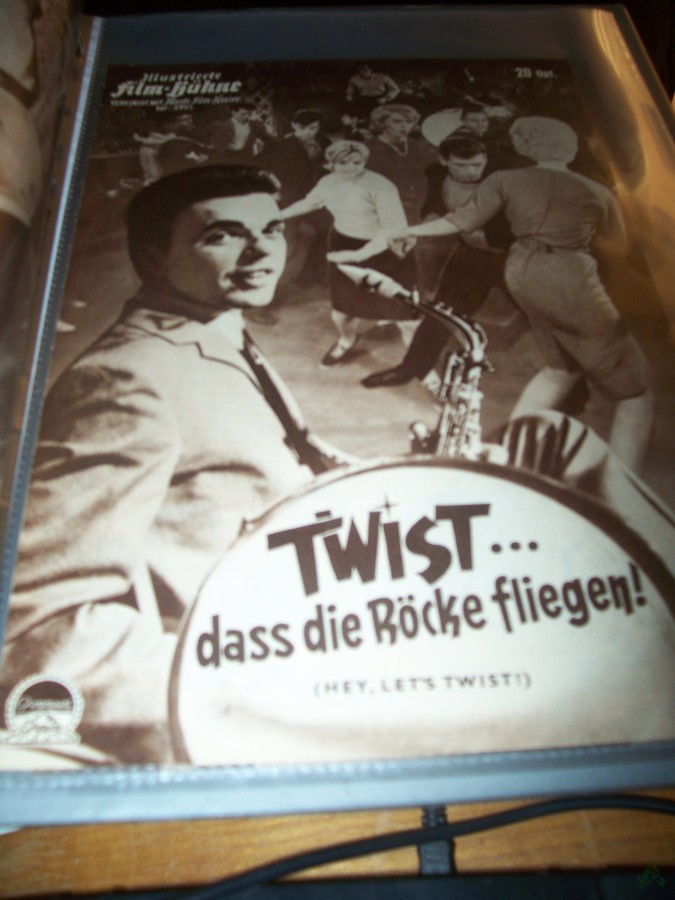 Artikelbild 1 des Artikels “No 5995 TWIST dass die Röcke fliegen “