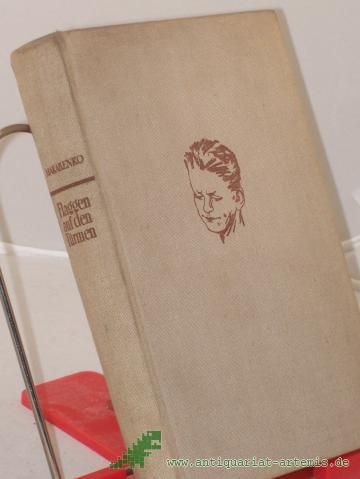 Product image of the product “Flaggen auf den Türmen / A. Seiten Makarenko. Übers. aus d. Russ. v. Erich Salewski ”
