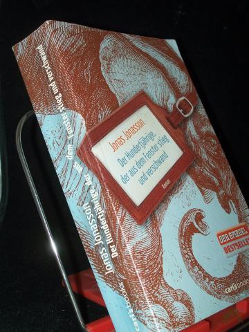 Product image of the product “Der Hundertjährige, der aus dem Fenster stieg und verschwand : Roman / Jonas Jonasson. Aus dem Schwed. von Wibke Kuhn ”
