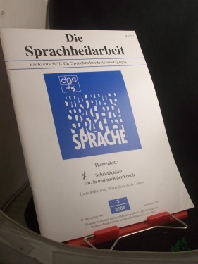 Artikelbild des Artikels “3/2004 Schriftlichkeit vor in und nach der Schule, Themenheft “