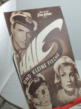 Artikelbild des Artikels “Nr. 3924; Haie und kleine Fische “