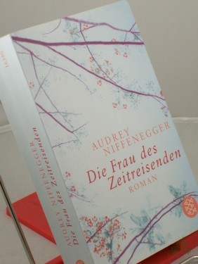 Artikelbild des Artikels “Die Frau des Zeitreisenden : Roman / Audrey Niffenegger. Aus dem Amerikan. von Brigitte Jakobeit “