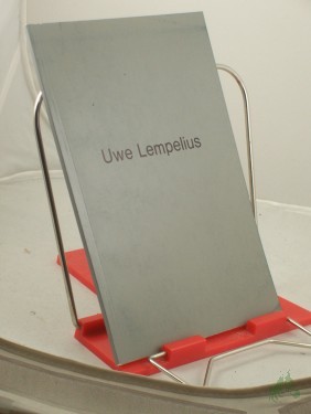 Artikelbild des Artikels “Uwe Lempelius 100 Bilder aus 3 Jahrzehnten, Reliefbilder, Ölbilder, Aquarelle, Gouachen, Zeichnungen “