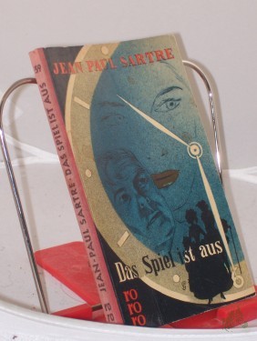 Artikelbild des Artikels “Das Spiel ist aus / Jean-Paul Sartre. Übers.: Alfred Dürr “