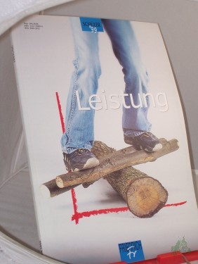 Artikelbild des Artikels “1999, Leistung “