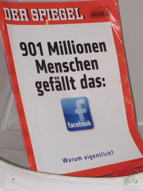 Artikelbild des Artikels “19/2012, 901 Millionen Menschen gefällt das Facebook “