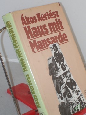 Artikelbild des Artikels “Haus mit Mansarde / Akos Kertesz “