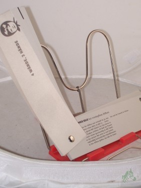 Artikelbild des Artikels “4 Wände, 2 Hände / Konzept, Text, Gestaltung: Die Kleine Marie GbR, Düsseldorf “