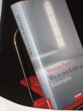 Product image of the product “Was in zwei Koffer paßt : Klosterjahre / Veronika Peters ”