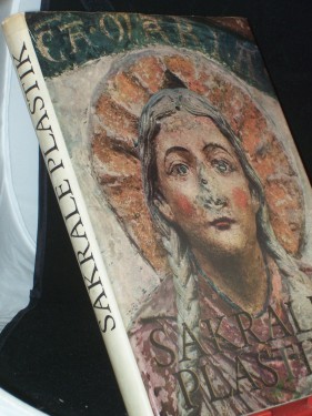 Artikelbild des Artikels “Sakrale Plastik : Mittelalterl. Bildwerke in d. Dt. Demokrat. Republik / Edith Fründt. Fotos von Ulrich Frewel u.a. “