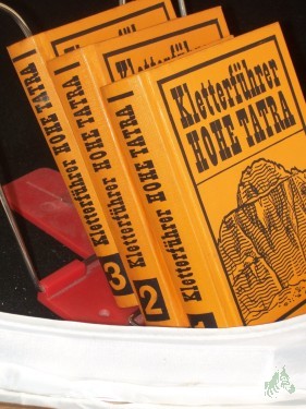 Product image of the product “Kletterführer Hohe Tatra / Frantisek Kroutil. Übers. aus d. Tschech.: Jitka Wirth. Fachl. Bearb. d. deutschsprachigen Fassung: Leberecht Thiele. Illustrationen: Bettina Weise ”