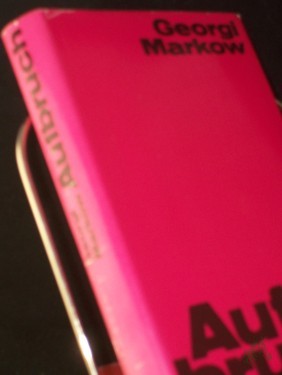 Product image of the product “Markow, Georgi M.: Aufbruch||Teil: Buch 1. / aus d. Russ. von Juri Elperin u. Helga Gutsche ”