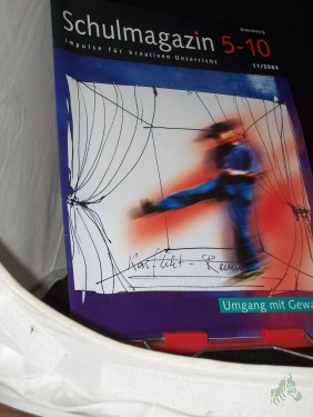 Artikelbild des Artikels “11/2004, Umgang mit Gewalt “