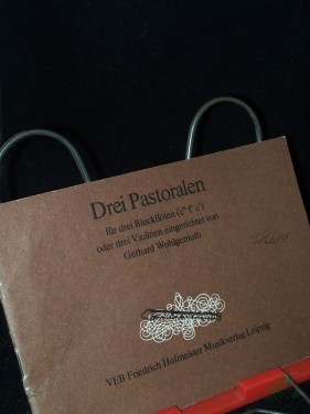 Artikelbild des Artikels “Drei Pastoralen für drei Blockflöten (c'', f', c') oder drei Violinen / eingerichtet von Gerhard Wohlgemuth “