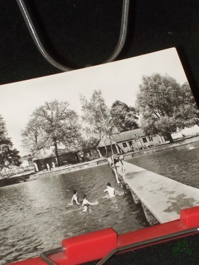 Artikelbild des Artikels “Gneisenhauptstadt SCHILDAU, Freibad am Neumühlenteich, Foto W. Lange “