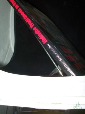 Artikelbild des Artikels “Jüdische Traditionen in Ungarn / Fotos von Tamás Féner. Text von Sándor Scheiber. [Hrsg. von Mária Sivó. Aus d. Ungar. von Irma Fabó. Nachdichtung d. Verse von Géza Engl] “