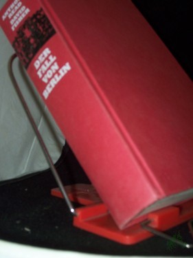 Product image of the product “Der Fall von Berlin / Anthony Read ; David Fisher. Aus dem Engl. von Herman W. Baadke... ”