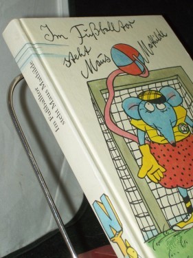 Product image of the product “Im Fussballtor steht Maus Mathilde ”
