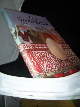 Artikelbild des Artikels “Der Zaubergarten : kasachische Volksmärchen “