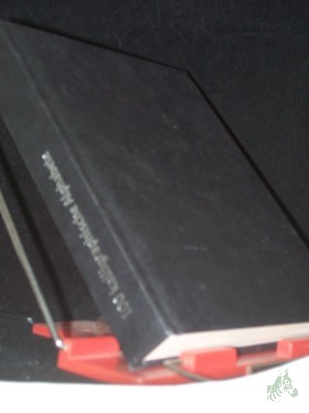 Artikelbild des Artikels “100 kalligraphische Alphabete / David Harris. [Übers.: Christopher Bellafiore... Fotogr.: Paul Forrester ; Colin Bowling] “