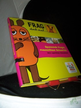 Product image of the product “Spannende Fragen, mausschlaue Antworten : mein superdickes Mauswissen / [Texte von: Christoph Biemann... Innenill. von: Johann Brandstetter... Red.: Anette Weiß] ”