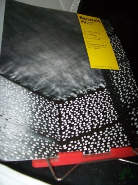 Artikelbild des Artikels “39/2007 Auratischer Überbau “