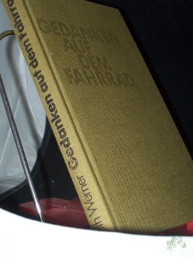 Artikelbild des Artikels “Gedanken auf dem Fahrrad : Publizistik aus 2 Jahrzehnten / Ruth Werner “