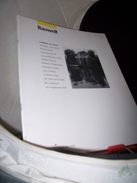 Artikelbild des Artikels “41/1990 Lusthäuser am Wasser “