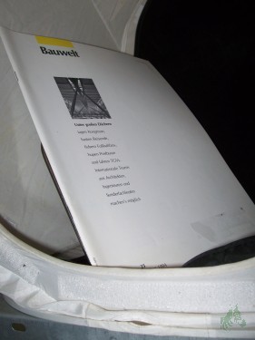 Artikelbild des Artikels “23/1994 Unter großen Dächern “