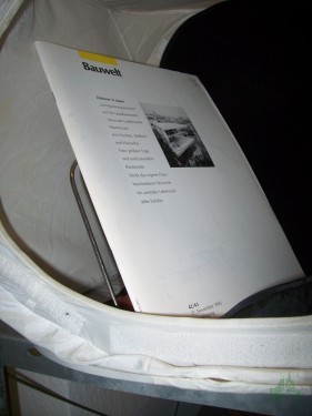 Artikelbild des Artikels “42/43 1995, Zuhause in Japan “