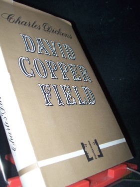 Artikelbild des Artikels “David Copperfield / Charles Dickens. [Ins Dt. übertr. u. gekürzt von Ruth Gerull-Kardas. Ill.: Gerhard Gossmann] “