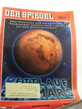 Product image of the product “23/2003, Wettlauf zum Mars: Amerikanische und europäische Raumsonden suchen nach Leben auf dem Wüstenplaneten ”