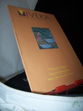 Artikelbild des Artikels “24/2001 Yoga und Spiritualität Yoga mit Jugendlichen – Teil 4 Wirkungen von Āsana – Teil 3 Yoga mit Krebskranken Serie Āsana – Üben vom Hocker “