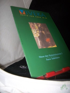 Artikelbild des Artikels “38/2006, Neues über Rückenschmerzen - Teil 2 Serie Āsana – śalabhāsana Yoga für Frauen mit Brustkrebserkrankung Das Menschenbild der alten Yogis “