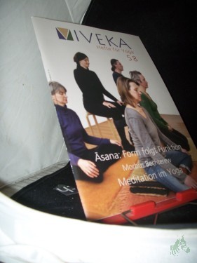 Artikelbild des Artikels “58/2019 Serie Āsana – Form folgt Funktion Travelling Yoga – Meditation heute – Teil 1 Travelling Yoga – Yogakonferenz in Kyoto Morbus Bechterew und Yoga Komplementärtherapie in der Schweiz “