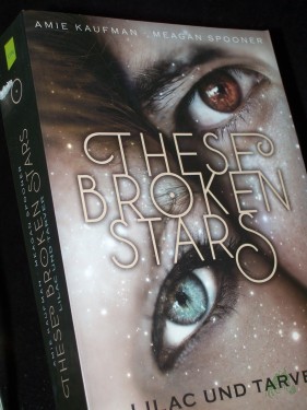 Artikelbild des Artikels “Lilac und Tarver / Amie Kaufman, Meagan Spooner ; aus dem Englischen von Stefanie Frida Lemke “