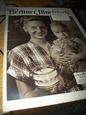 Artikelbild des Artikels “25/1952 Mit Brot und Salz ins neue Heim “