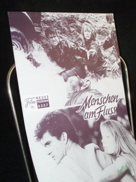 Artikelbild des Artikels “Nr. 8257, Menschen am Fluss “