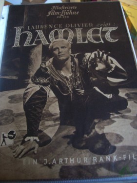 Artikelbild des Artikels “No 245, Laurence Olivier zeigt Hamlet “