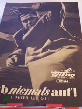 Artikelbild des Artikels “65/64 GIB NIEMALS AUF ( NEVER LET GO) “