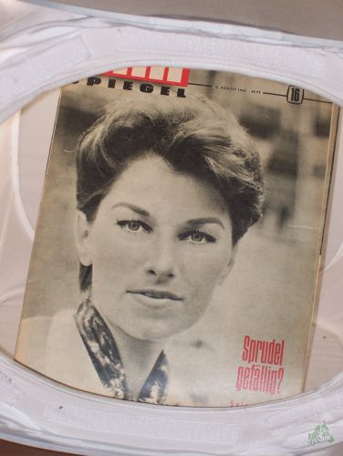 Product image of the product “16/1966; Strudel gefällig? Christine Laszar ”