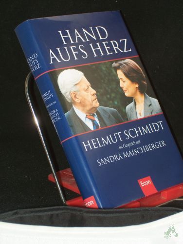 Product image of the product “Hand aufs Herz / Helmut Schmidt im Gespräch mit Sandra Maischberger ”