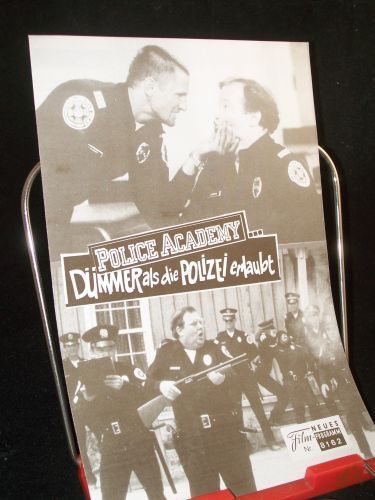 Product image of the product “Nr. 8162, Police Academy. Dümmer als die Polizei erlaubt ”